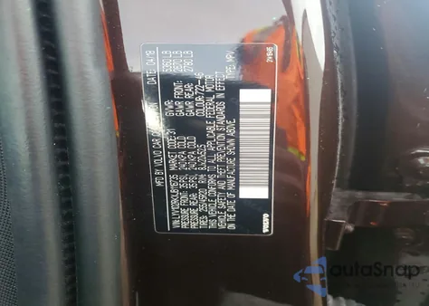 2018 Volvo Xc60 T5 z USA, uszkodzony, nr VIN LYV102RKXJB116735